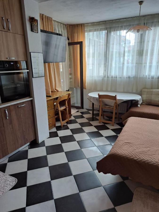 Guest House Liliya Sozopol Exterior photo