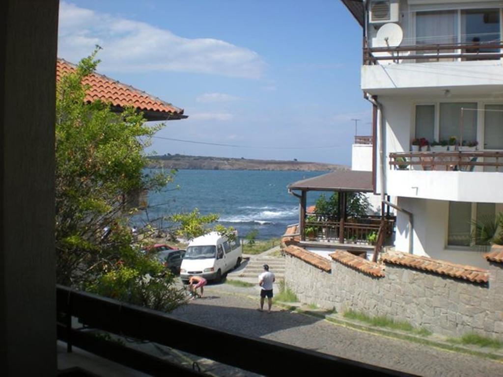 Guest House Liliya Sozopol Exterior photo